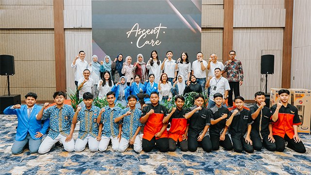 85 Siswa SMK Berprestasi Mendapat Dukungan Beasiswa Ascent Care untuk Melanjutkan Pendidikan